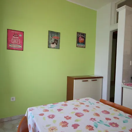 Appartement Carlet 10m From The Sea Rabac