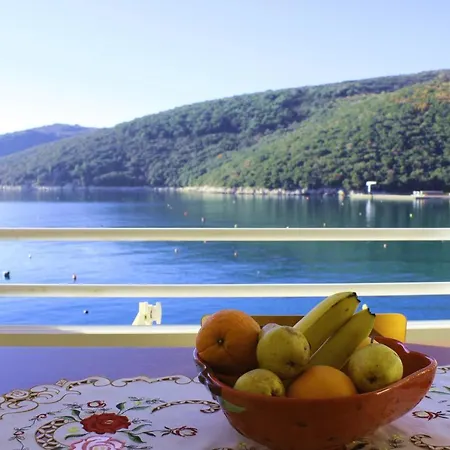 Apartment Carlet By The Sea Rabac